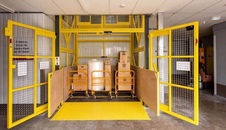 Industrial Goods Lift Industrial Goods Lift